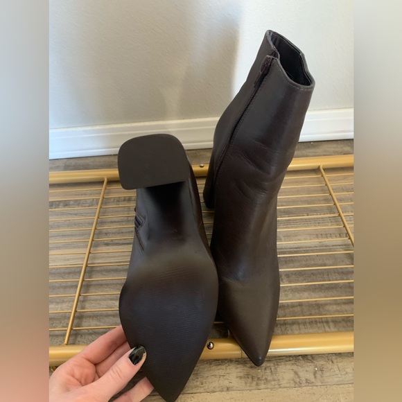 Steve Madden Chocolate Brown Heeled Boots - Picture 4 of 7